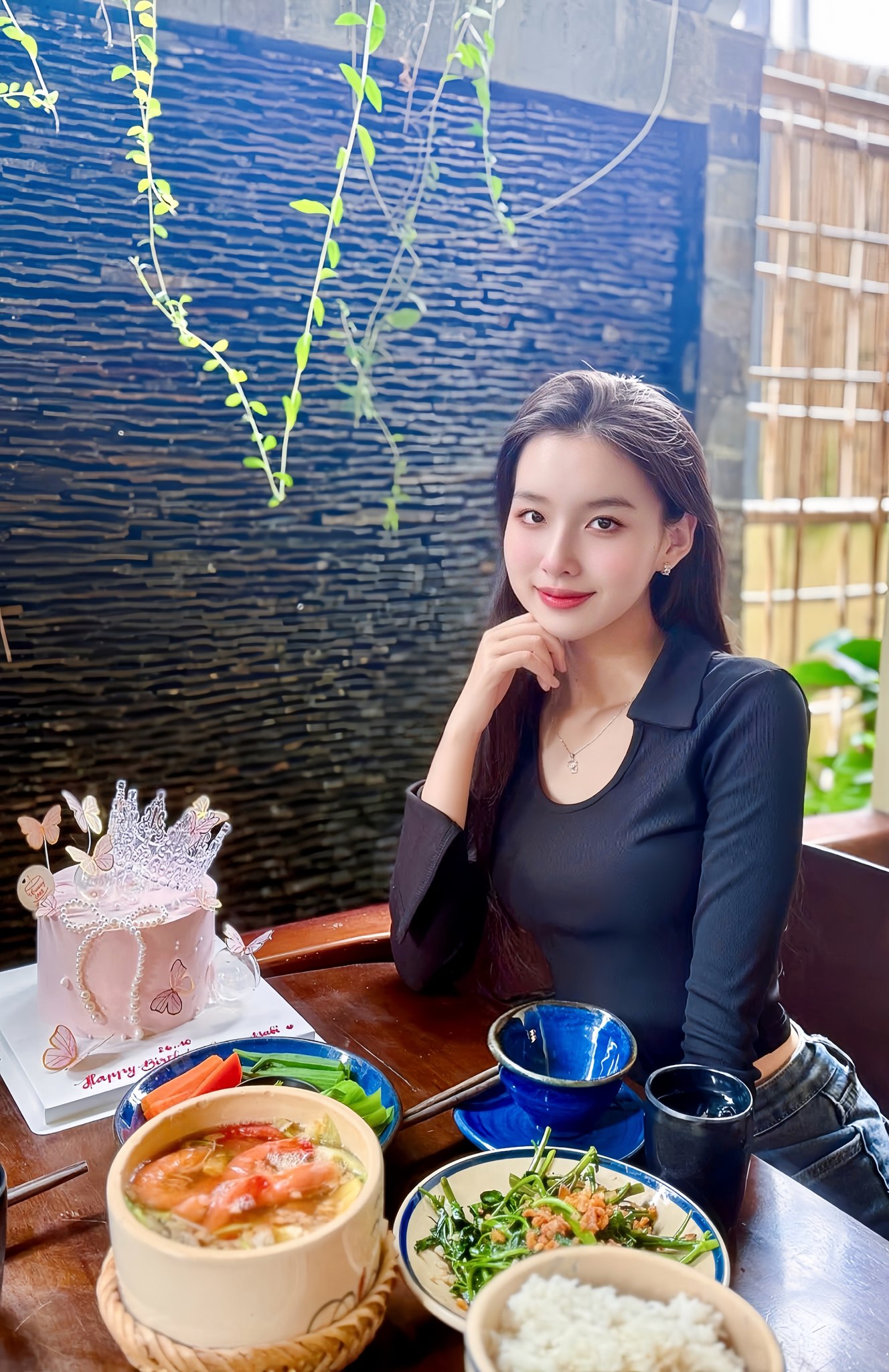 Sam - Qua tháng rùi mà vẫn còn đc ăn sn mình hii | Facebook