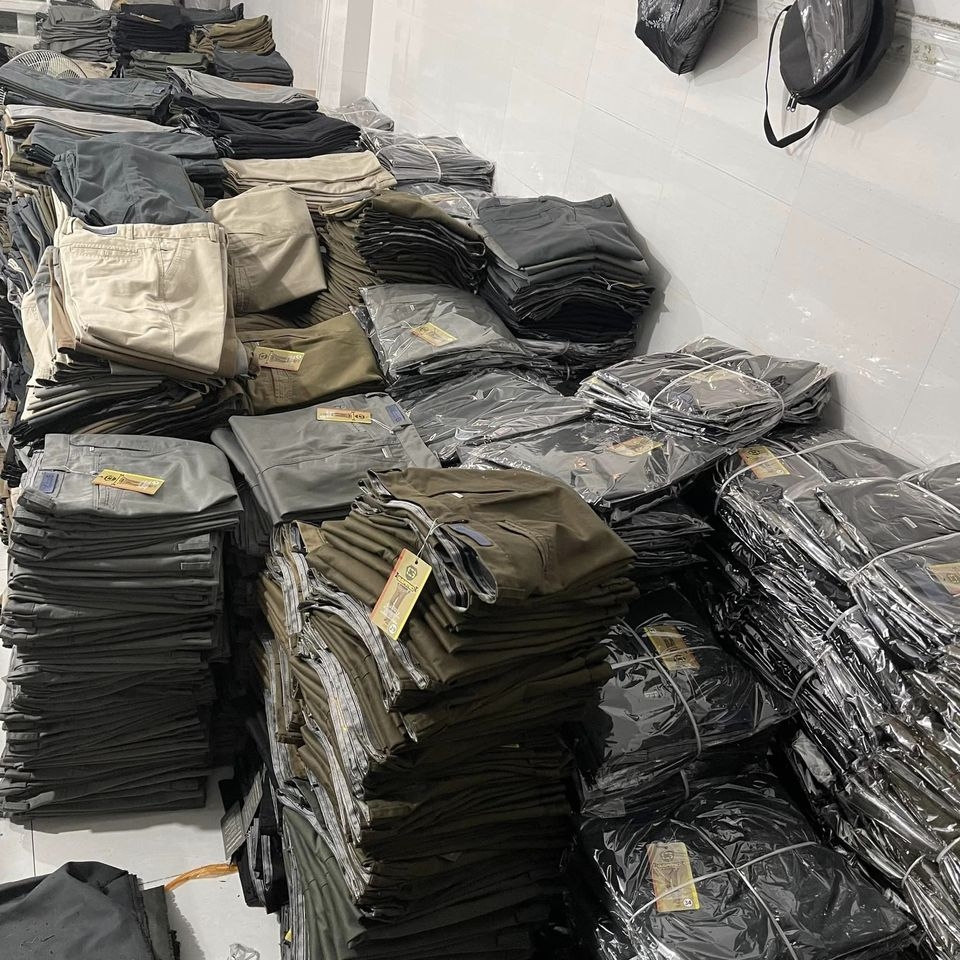 ឃ្លាំងបោះដុំ Maxi Store added a... - ឃ្លាំងបោះដុំ Maxi Store