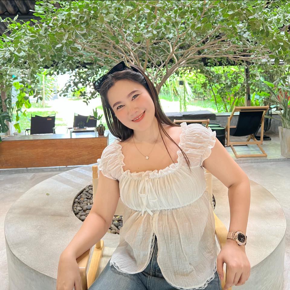 เปิดแล้วนะคะ น้ำมะพร้าวแช่เย็นๆ 🧊 ชื่นใจแน่นอน 🌴🥥 #มะพร้าวน้ำหอมคุณส้ม ...