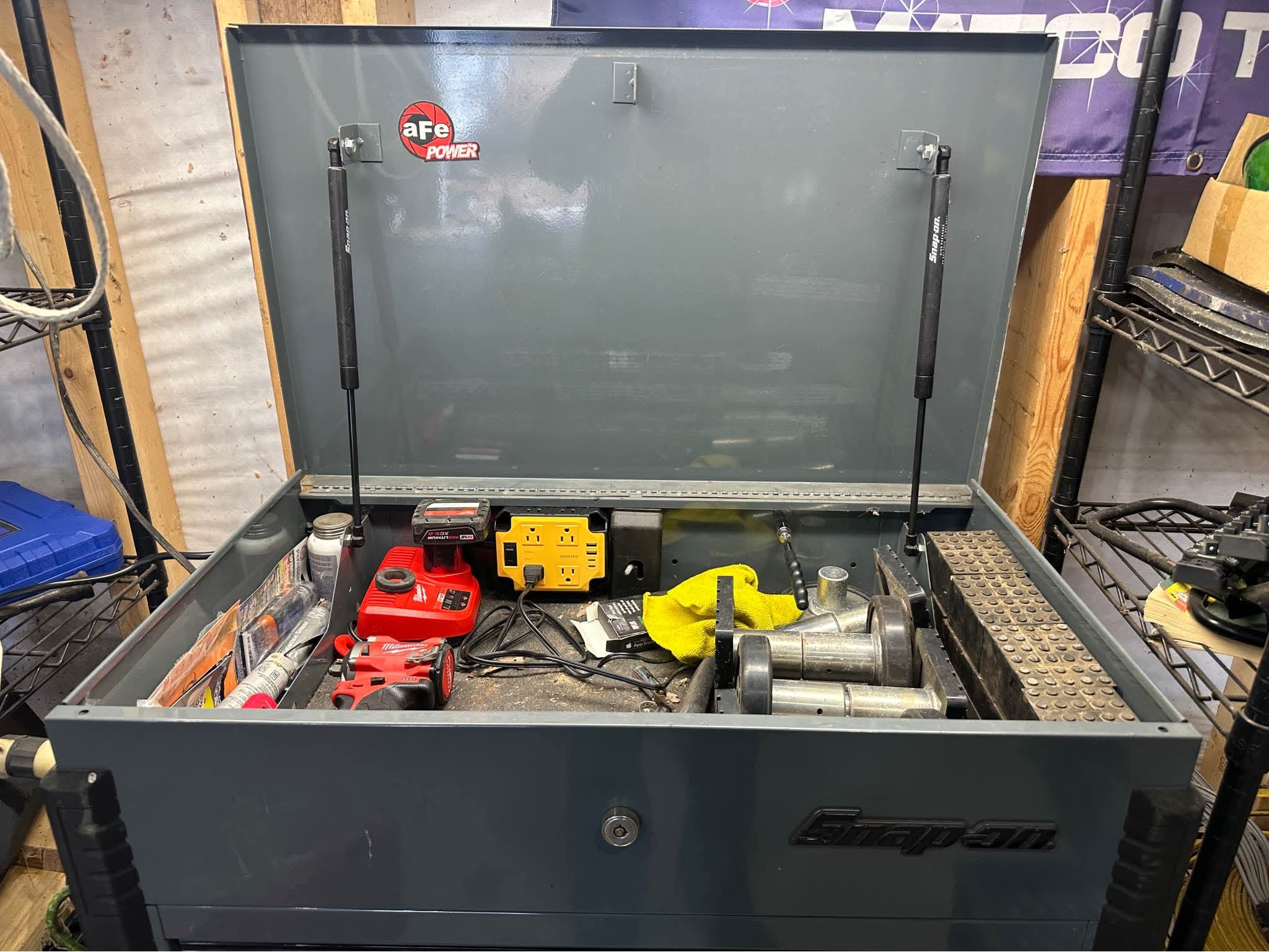 Snap-on Service Cart - Tool Boxes, Belts & Storage - Partlow, Virginia ...
