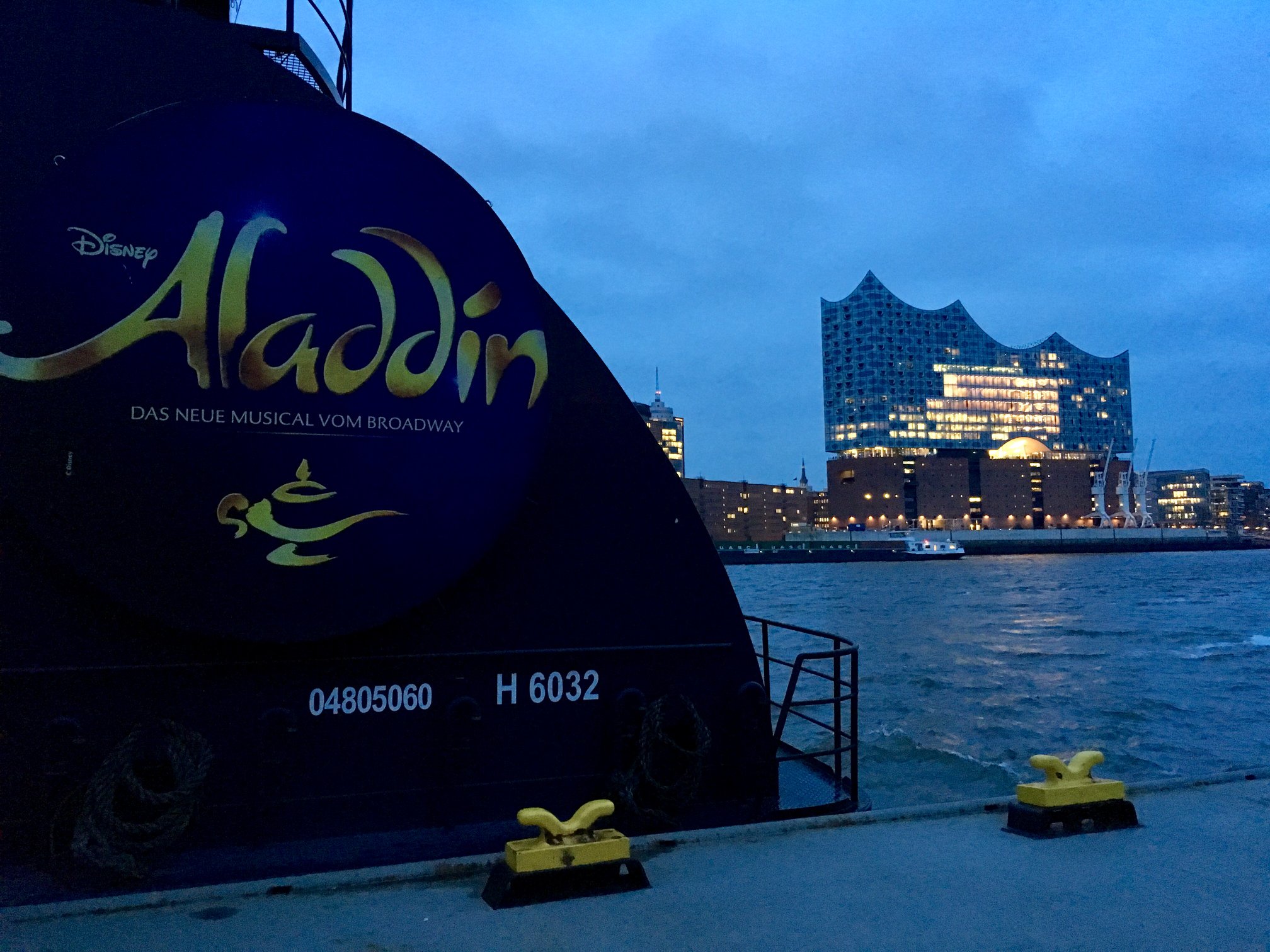 Was Fur Ein Schoner Anblick Hamburg Und Aladdin Das
