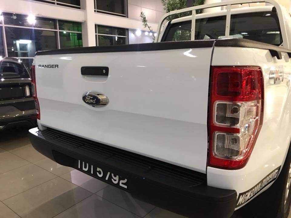 Fast Inc - Ford ranger XL Rear Camera kit Install