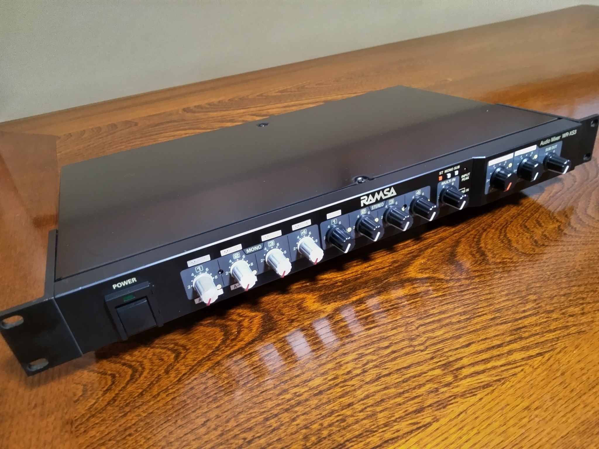 DIATONE DS-77Z エッジの軟化処理 山荘でダイヤトーンDS-77Zの軟化処理