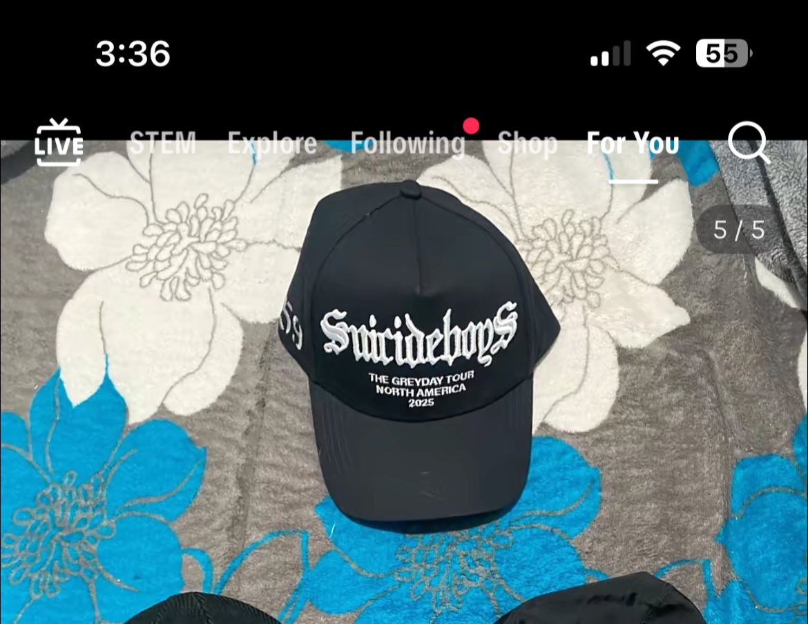 Yooo the Daniel Caesar Beanie / Hat anyone selling ???