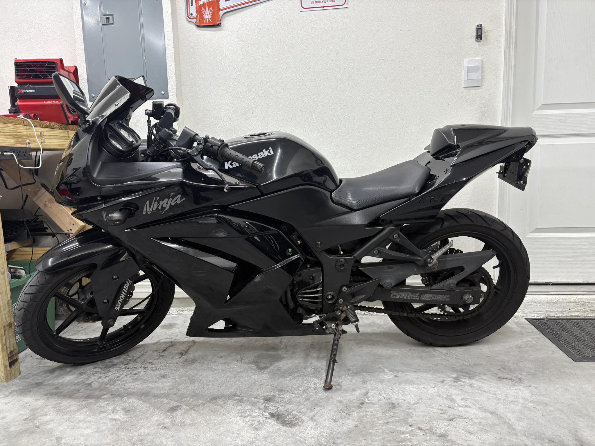 Can I put 180 tire on my ninja?