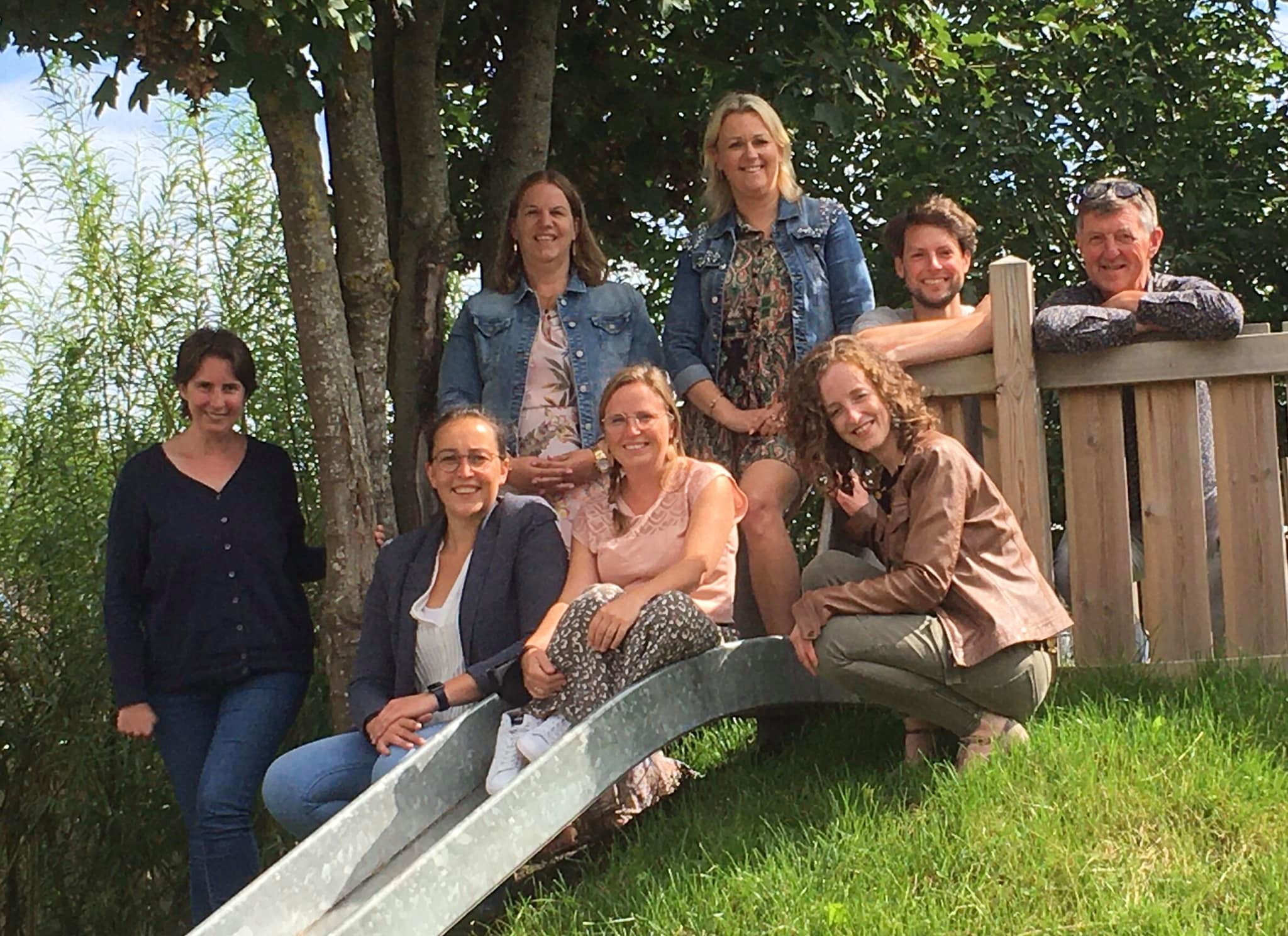 GILO Balegem - Morgen terug naar school! 🎉 Deze juffen en... | Facebook