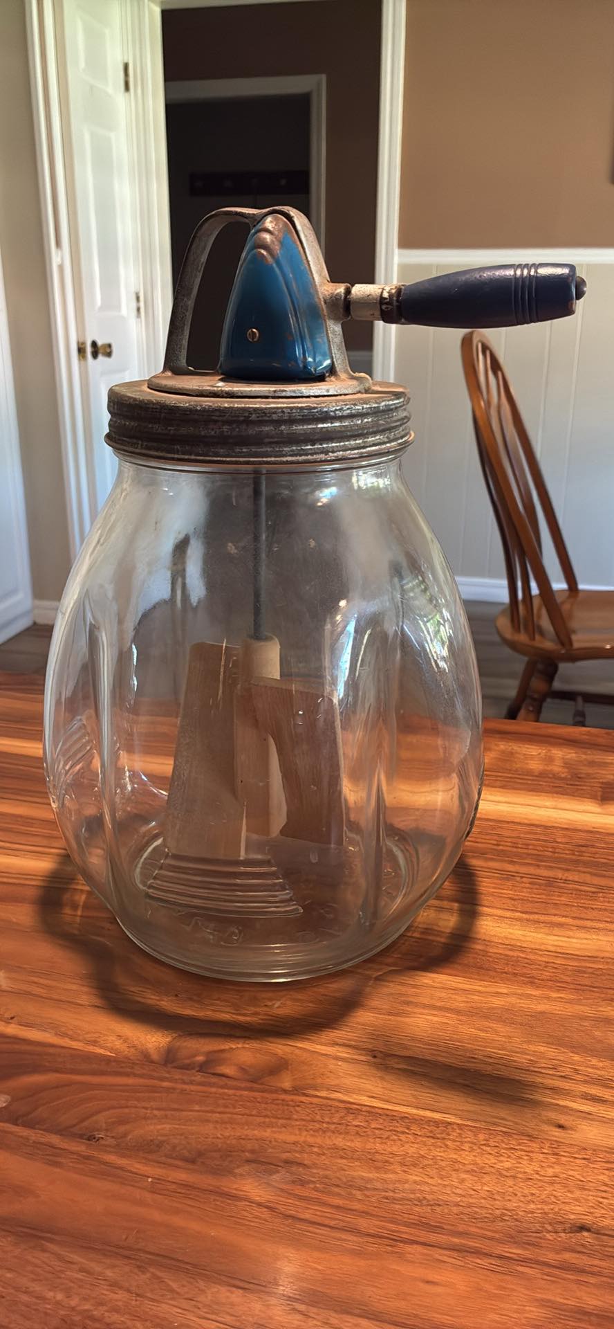Approximate age and value of Dazey No 8 butter churn?