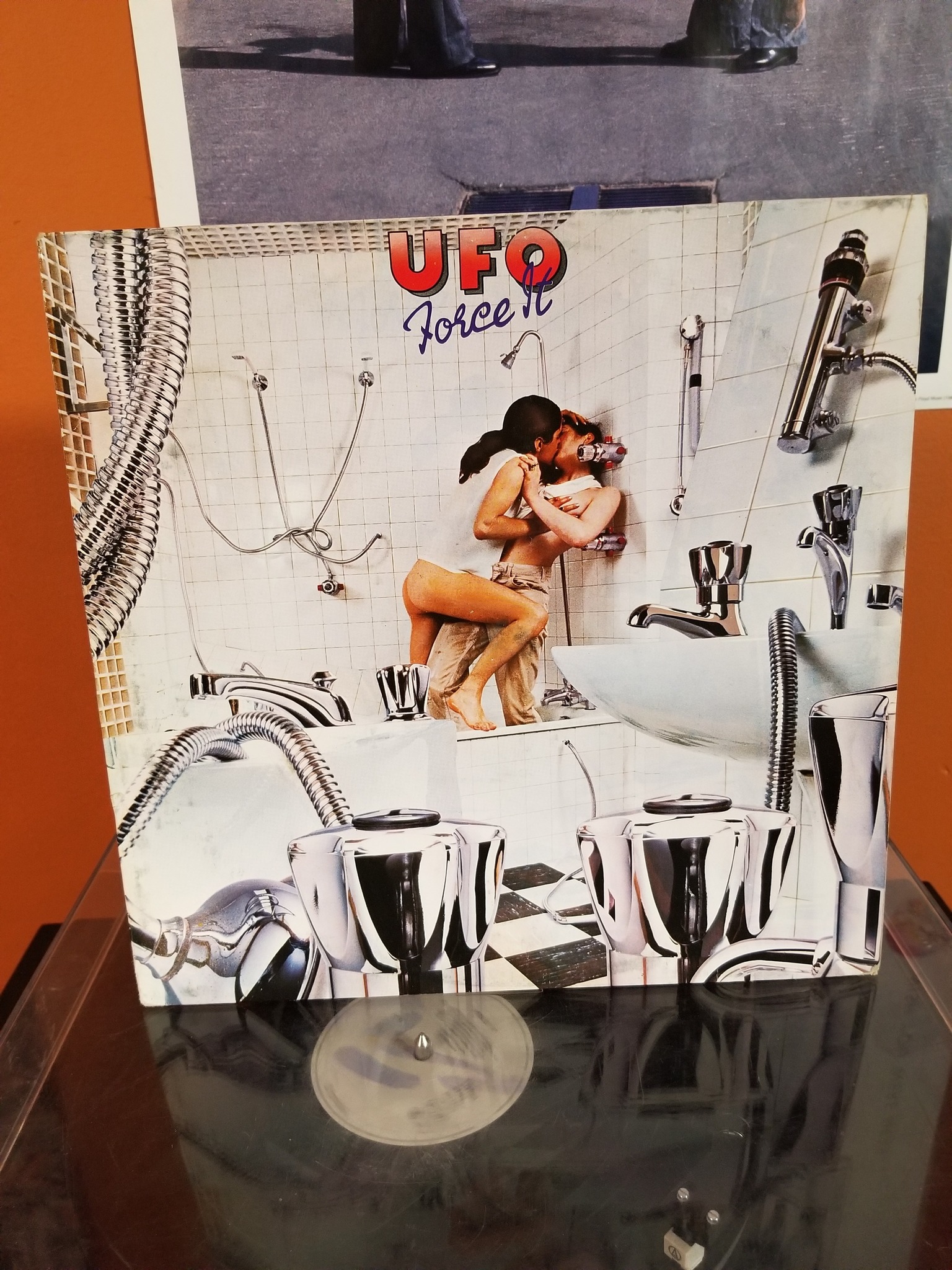 UFO - Force It Such a great album! UFO Force xorce ル 福 かー MEN