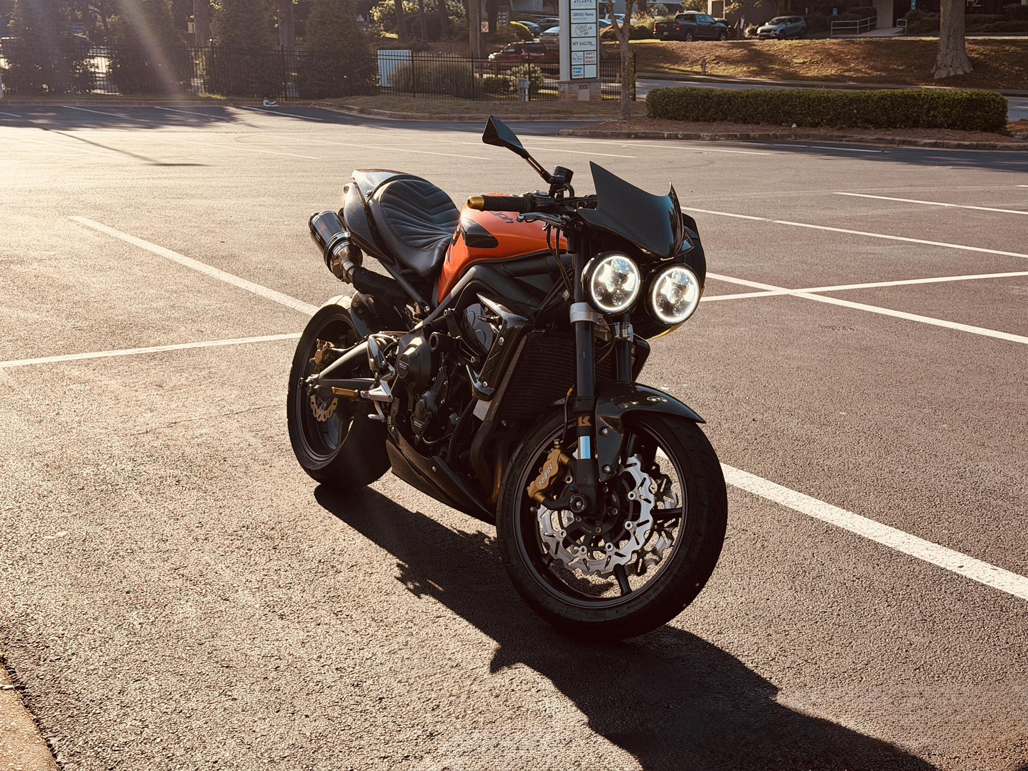Which bike is better for track use, the Triumph Street Triple 765