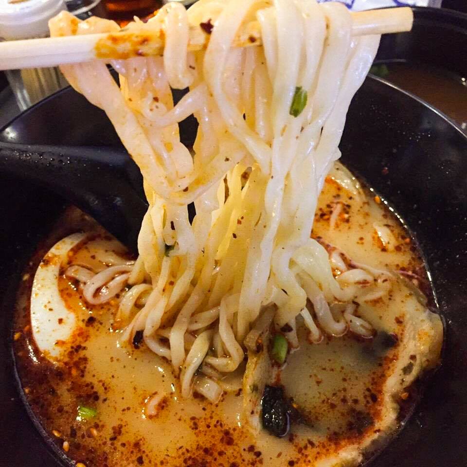 BMN - 🍜 Ramen Boy เมนูที่ต้องลอง ต้มยำราเมน 🌟จุดเด่น...