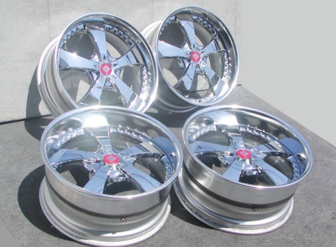 20アルファードに履いてました。 30に履くつもりで倉庫に保管してまし 