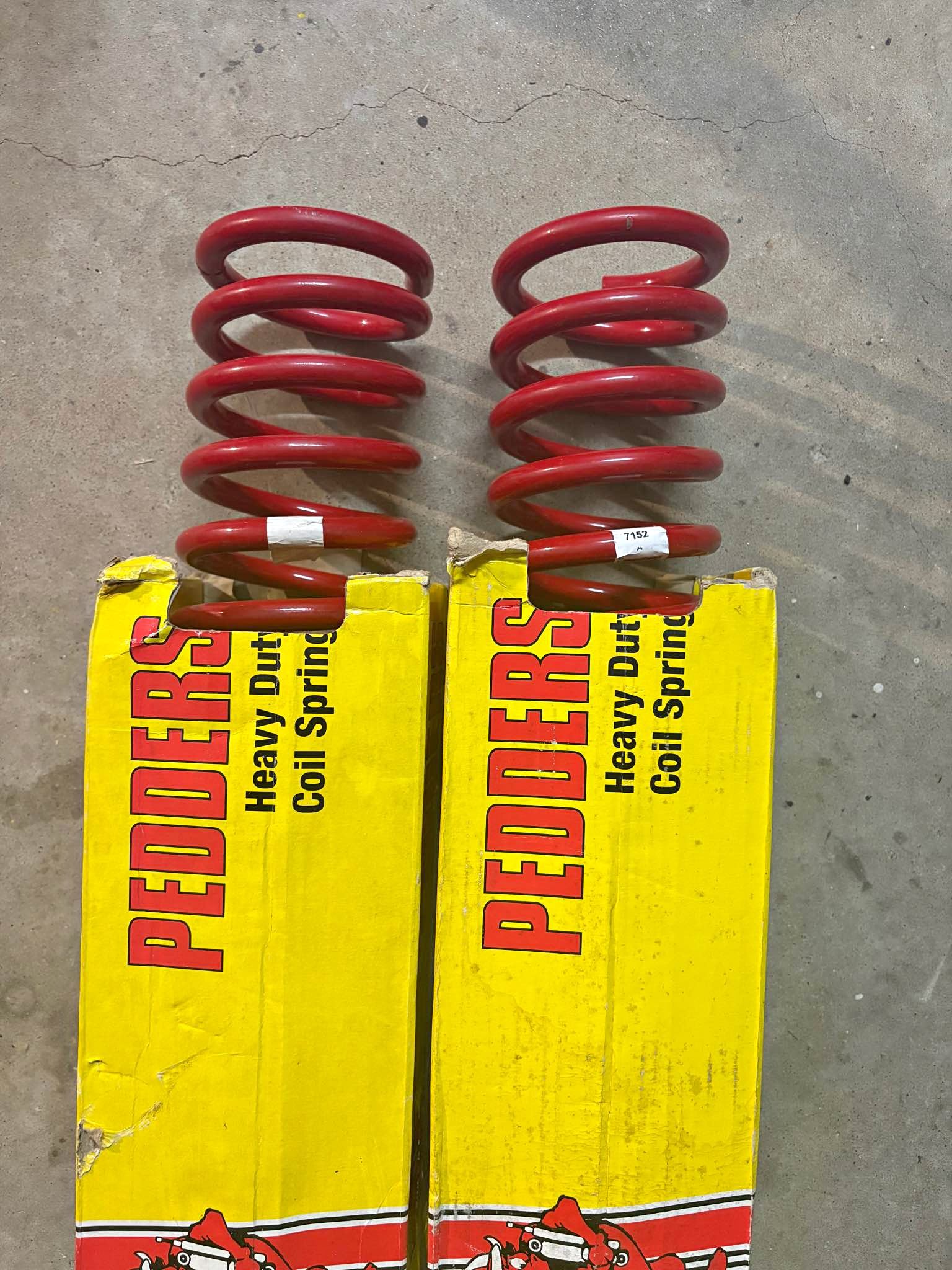 Pedders commodore rear springs - Car Suspension & Steering - Newcastle ...