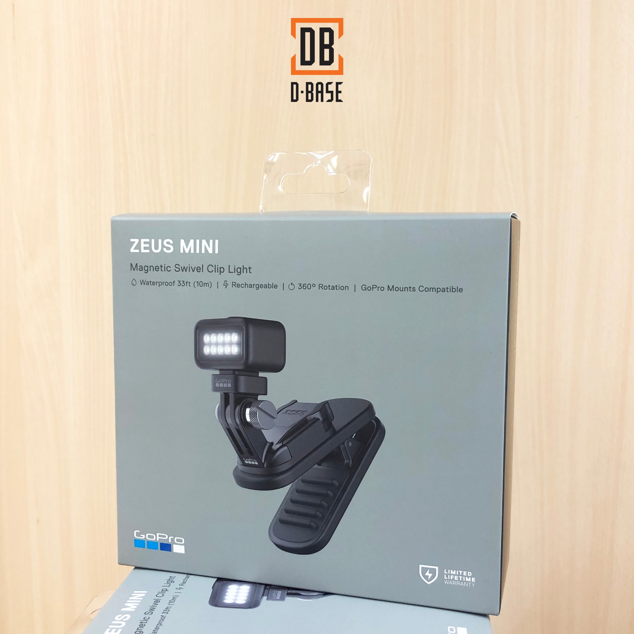 D-Base - ⛺️郊外輕便照明必備🏕 GoPro Zeus Mini 磁力旋轉型夾燈 大量現貨有售 ️ 🔸... | Facebook