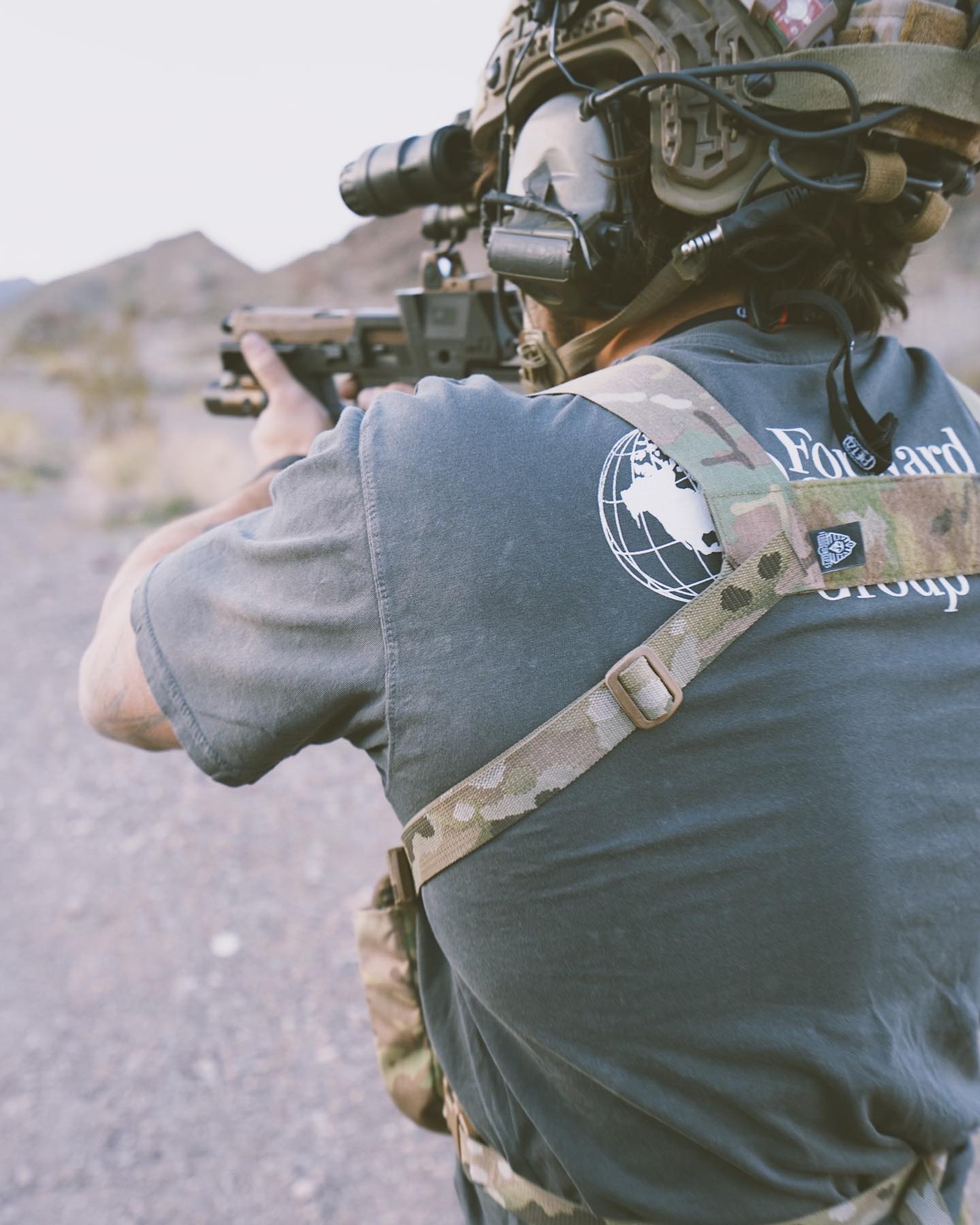 個人装備 FERRO CONCEPTS CHESTY RIG MINI HARNESS