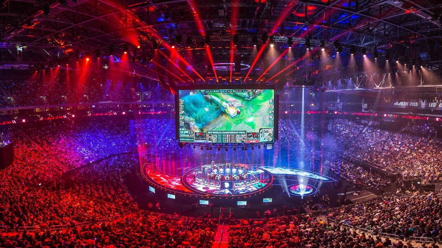 League of Legends Polski News - Walka o czołówkę Fnatic potrzebuje ...