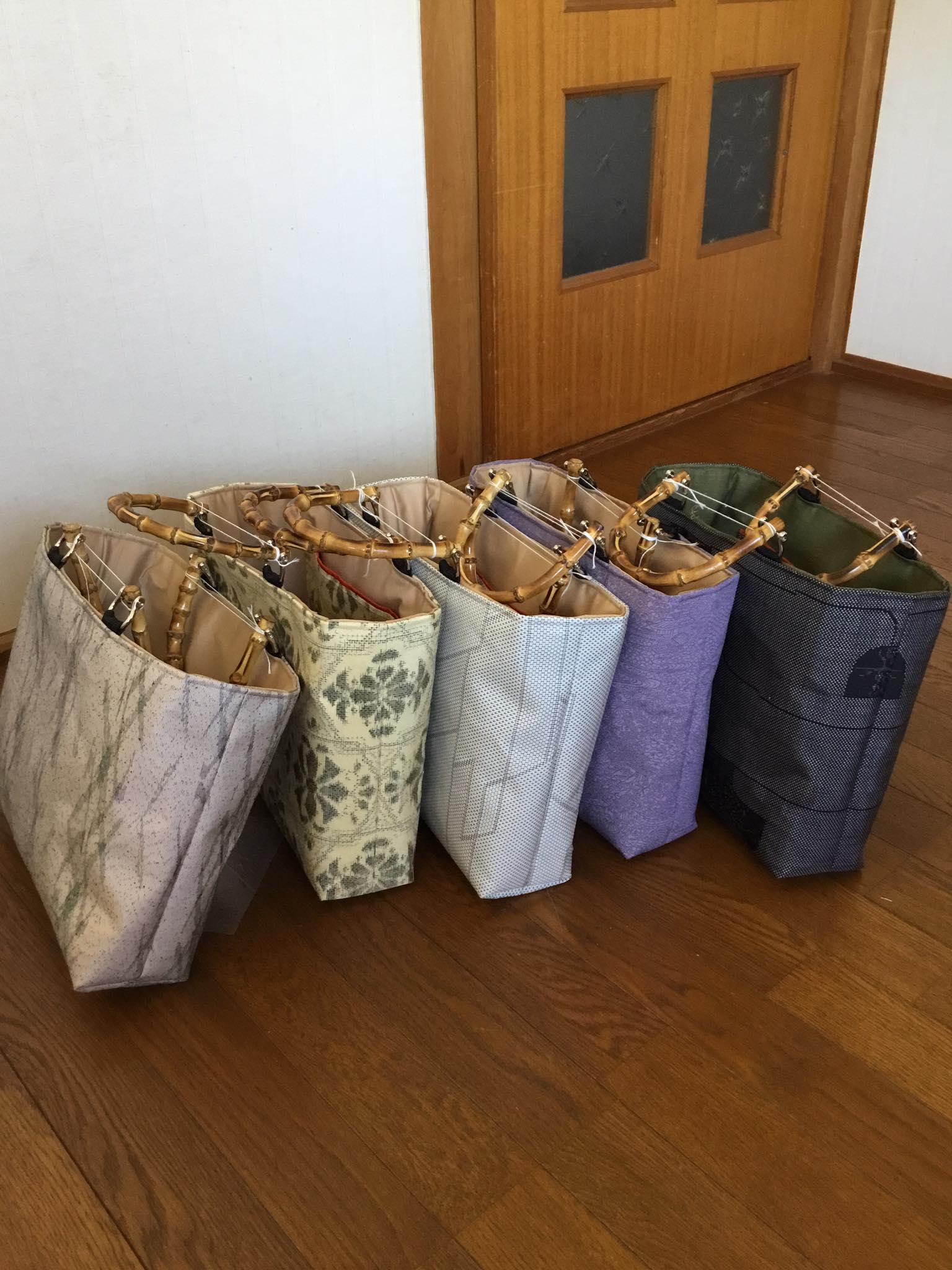 🌼おはようございます。 大島紬とその他の着物のトートバッグです