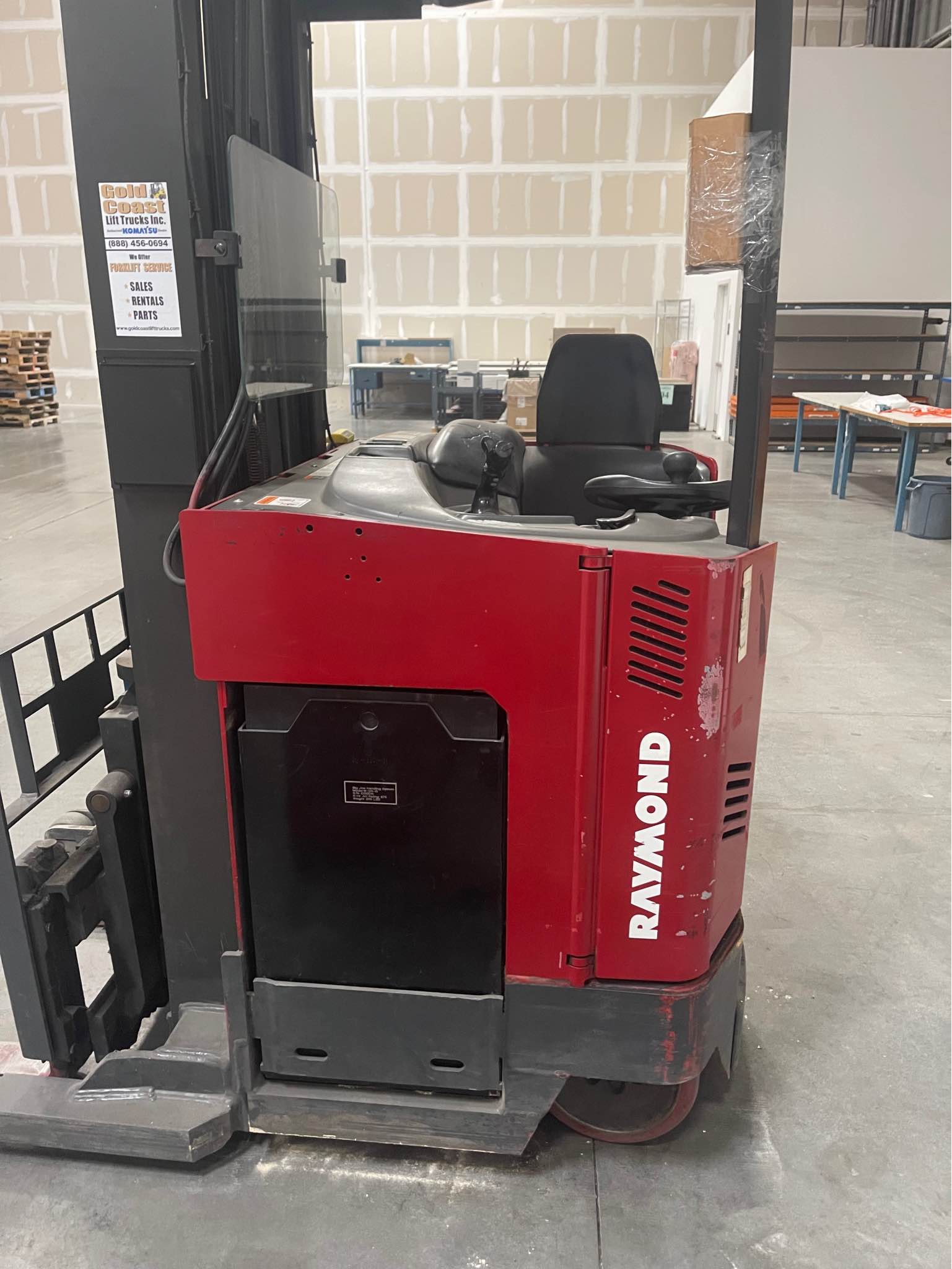 2005 Raymond EASI R30TT