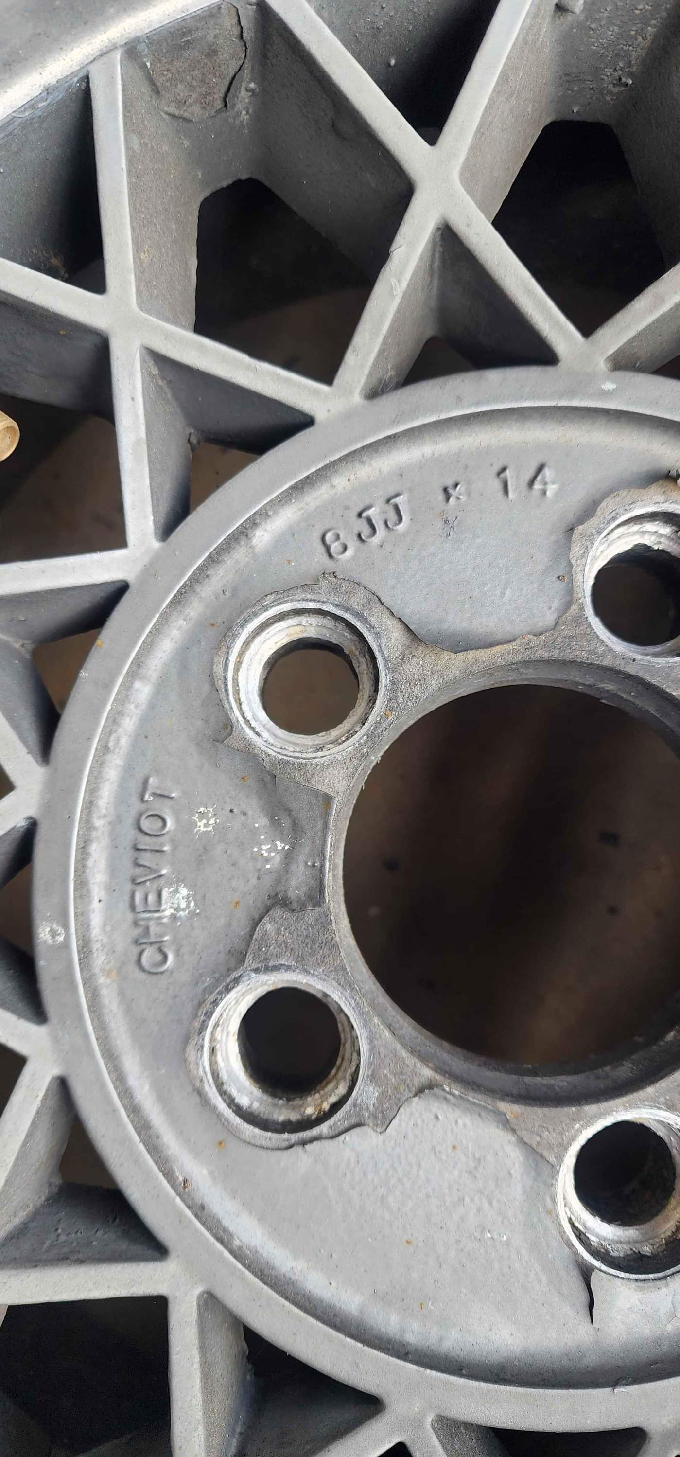 14 inch Cheviot hotwire mags - Car Wheels, Tires & Parts - Cessnock ...