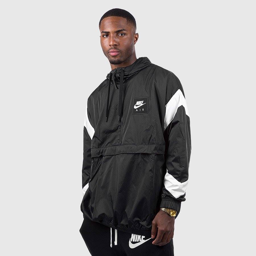 Get back to the 90s with this Nike Air woven jacket