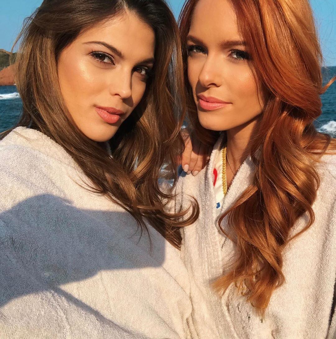 un-grand-bravo-ma-va-qui-support-iris-mittenaere