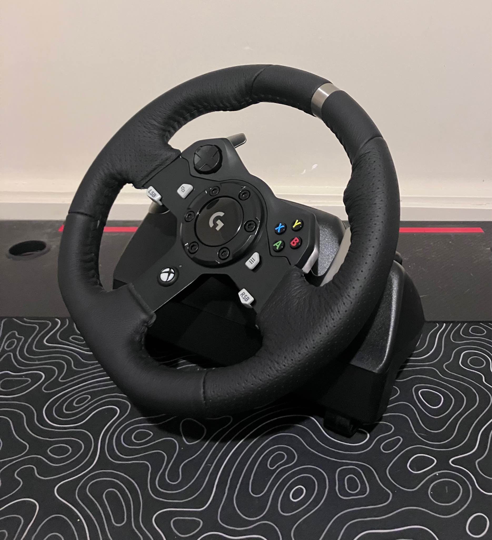 NEW - Logitech Xbox One Driving force racing wheel G920 - Controllers ...