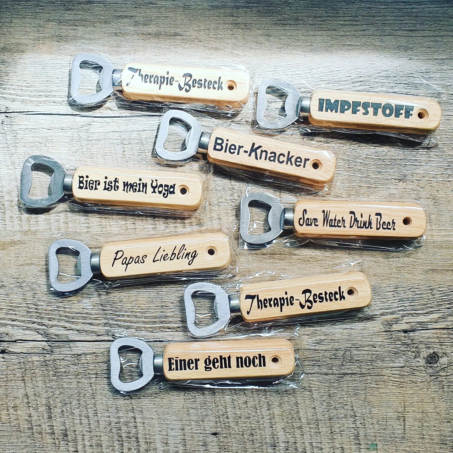 Flaschenöffner zum Vatertag oder einfach so! Kommt immer gut! 😌🍻 # flaschenöffner #bieröffner #spruch #kreativ #mrschopra #selbstgemacht #plotten