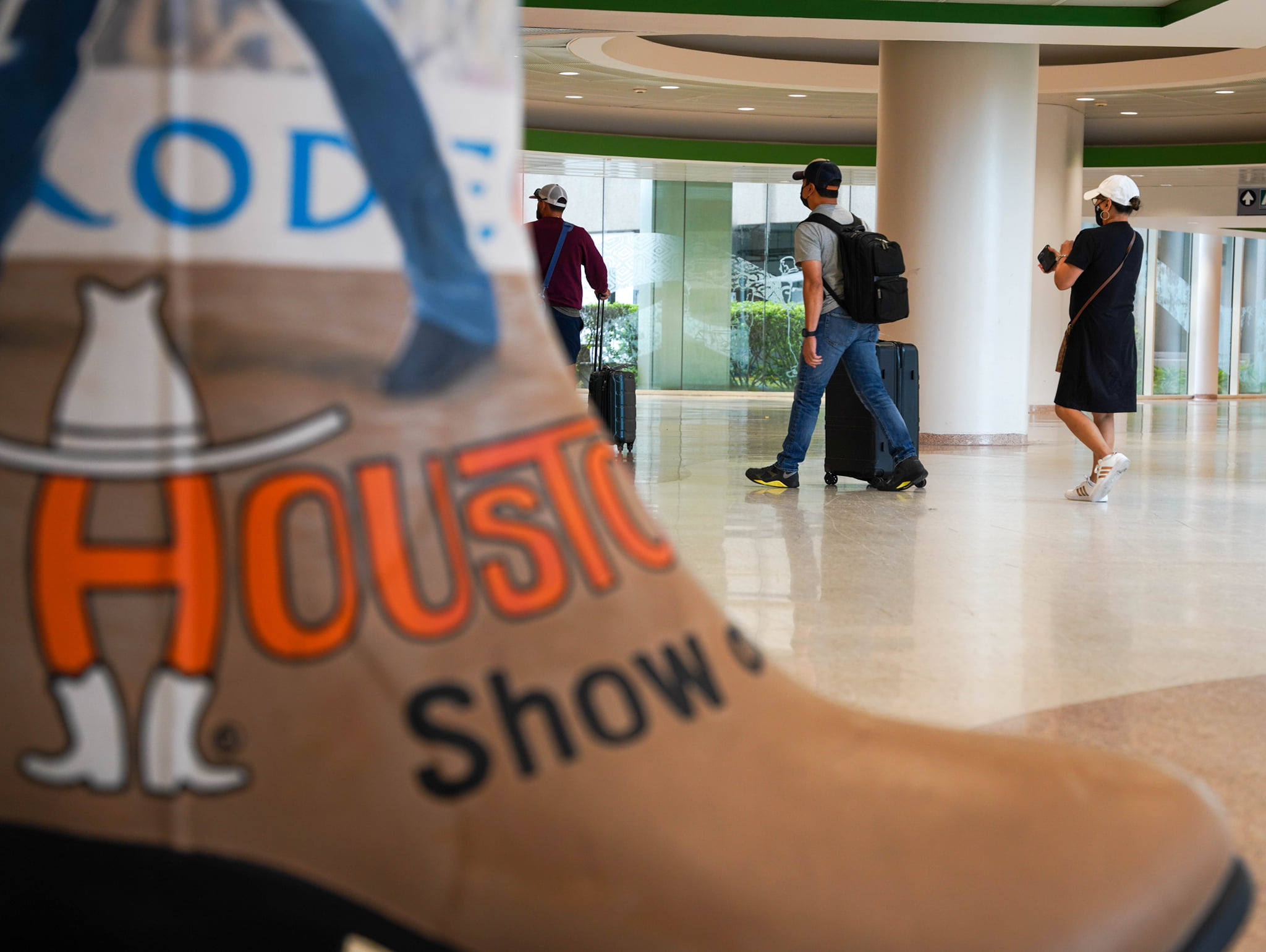 🐮 Rodeo Houston... - George Bush Intercontinental Airport | Facebook