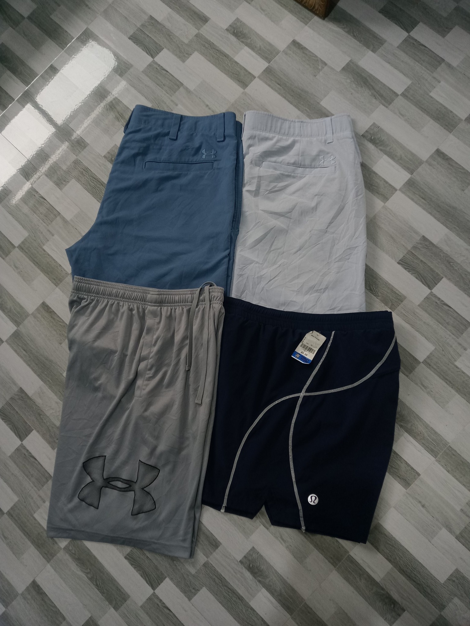 For Sale‼️ Uniqlo Smart Ankle Pants Cotton White Size: Large 350 