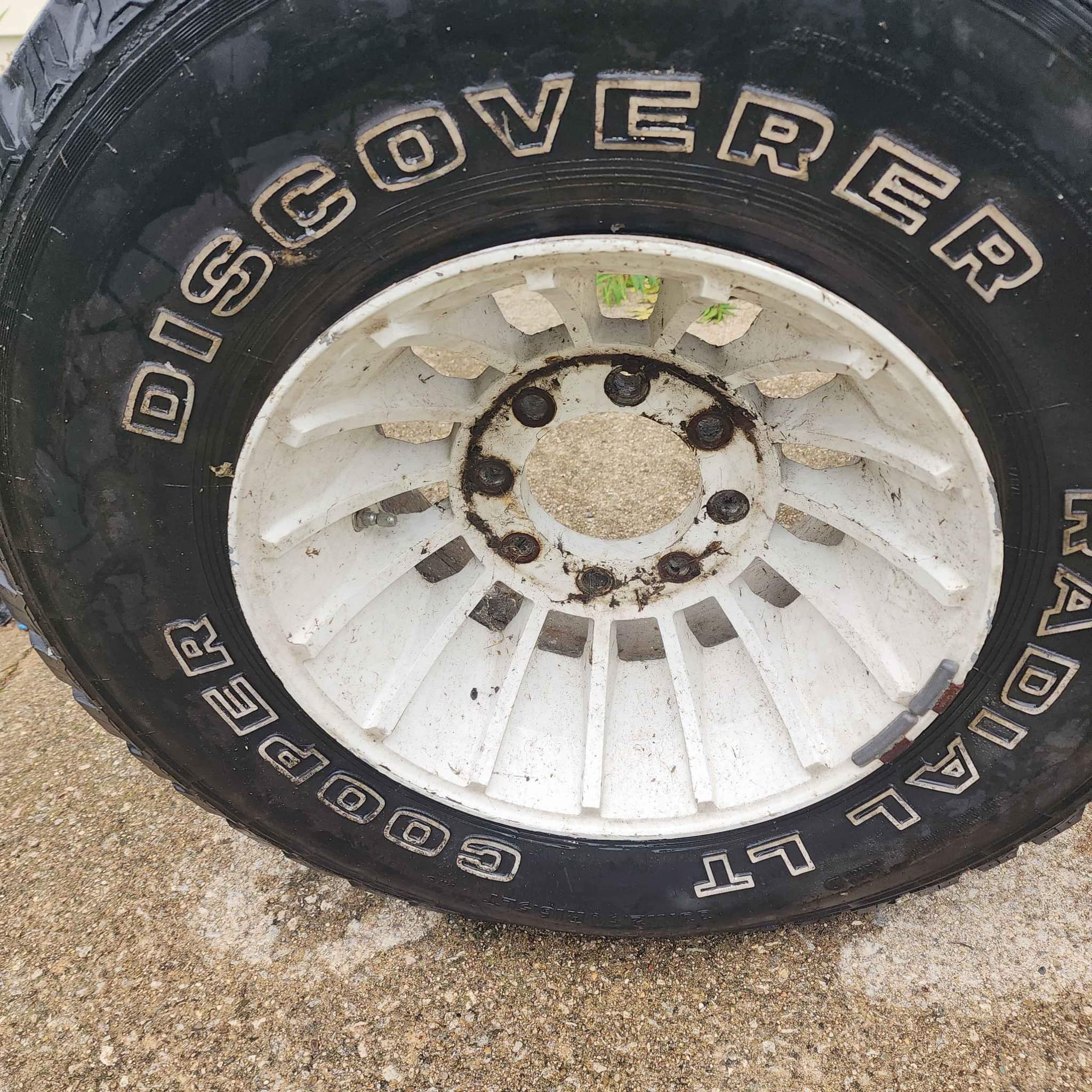 8 lug ford chevy dodge alumn hurricane rims 16.5 by 11 - Car Wheels ...