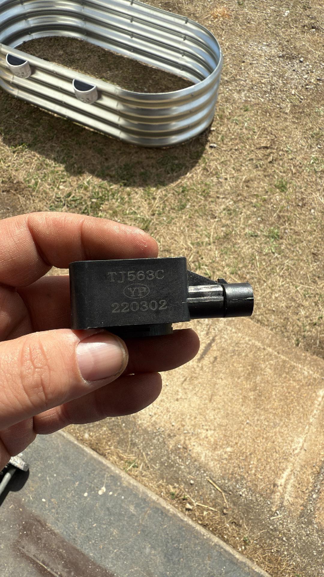 Looking for a joy stick for a T560. Do u have any contacts or