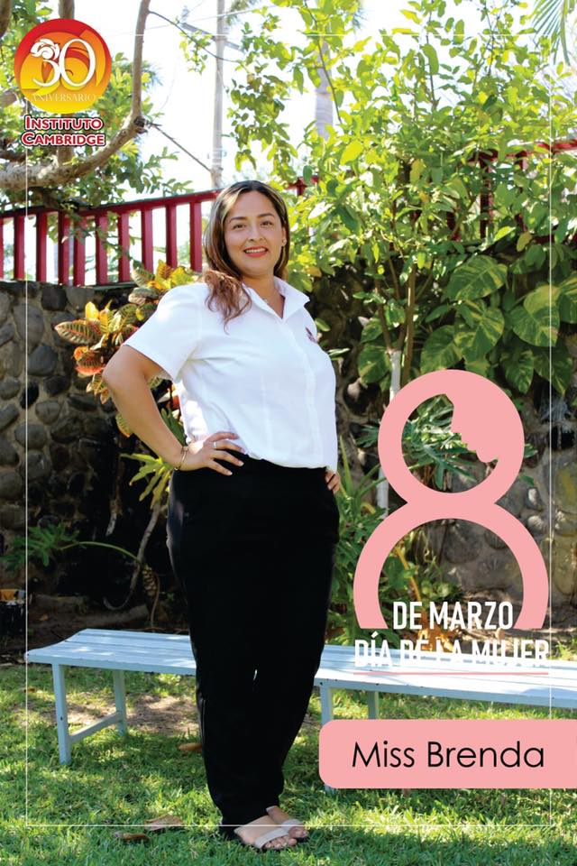 Hoy 8 de Marzo... - Instituto Cambridge de Colima A.C.