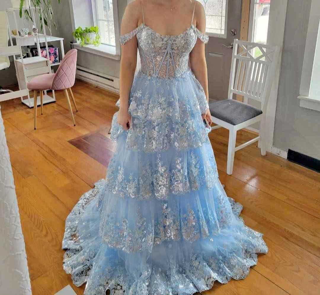 Prom Dresses for sale in Madison, Wisconsin