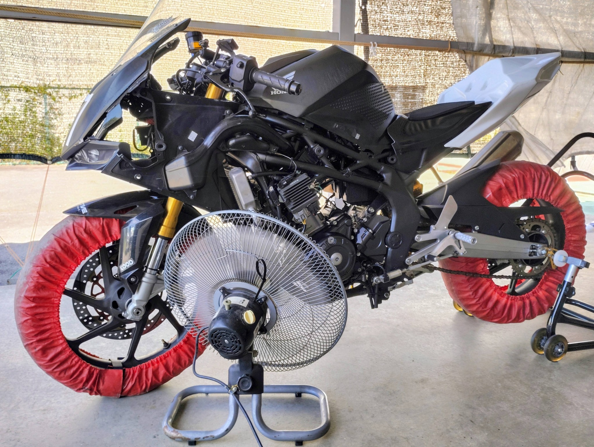 KSR110改：純正ボアアップ125cc“大人仕様”』完成です。 タイカワサキ製