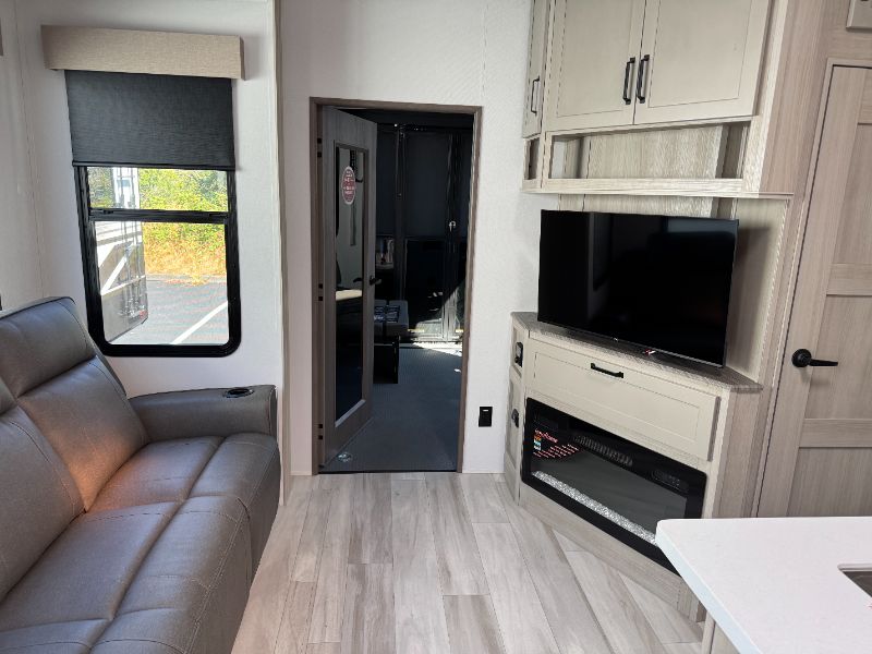 2025 GRAND DESIGN MOMENTUM 320G - RVs & Campers - Fife, Washington ...