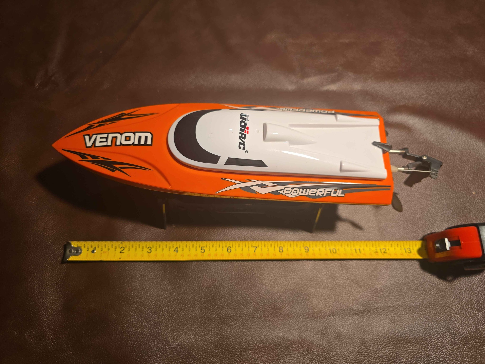 UDI RC Venom 2.4GHz Remote Control Speed Boat w/ Controller, 2 ...