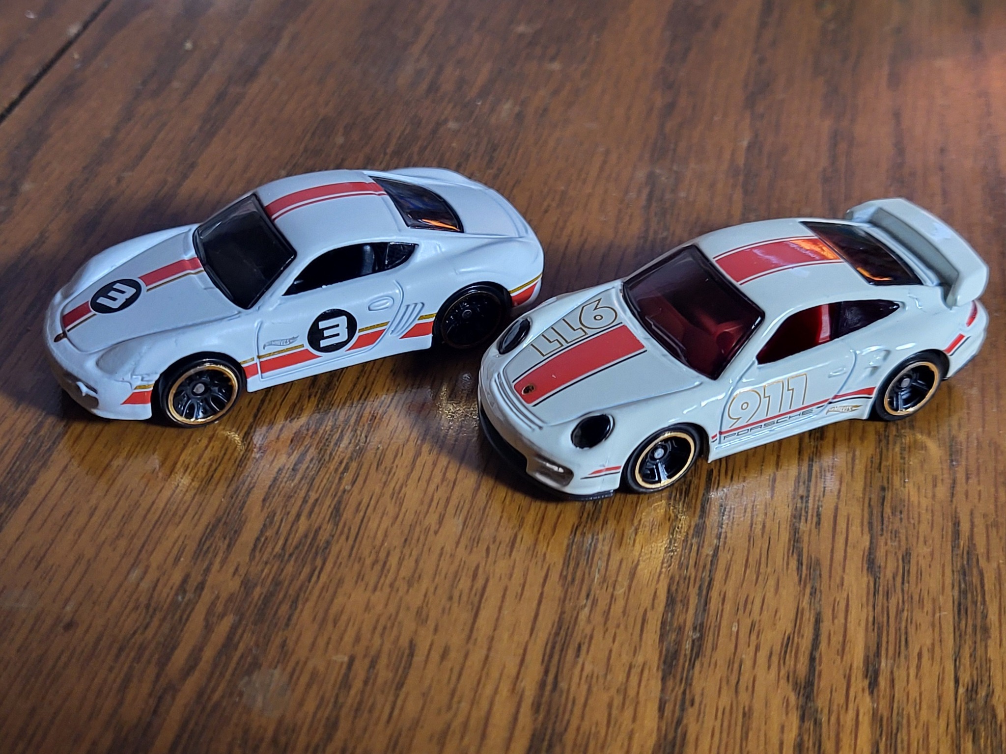 ミニカー Porsche 911 GT2 MYSTERY + Ferrari F40 Has anyone found Porsche GT2 mystery models series 2?