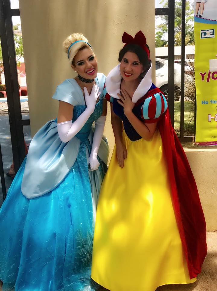 Vive la Magia - Hoy nuestras hermosas princesas Cenicienta... | Facebook