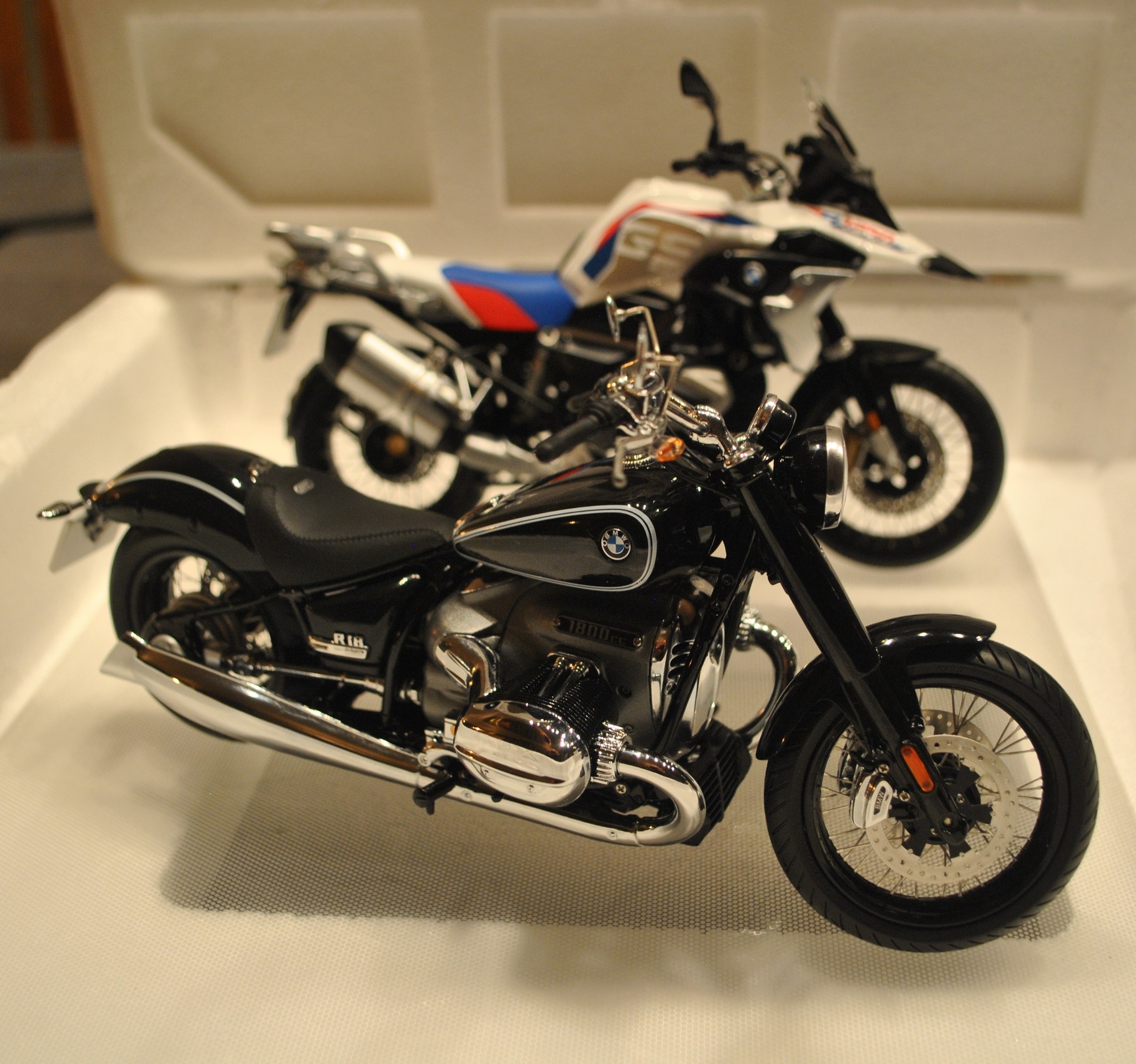 Schuco 新到貨 New arrivals! 1/10 BMW R25/3 Black 450655600