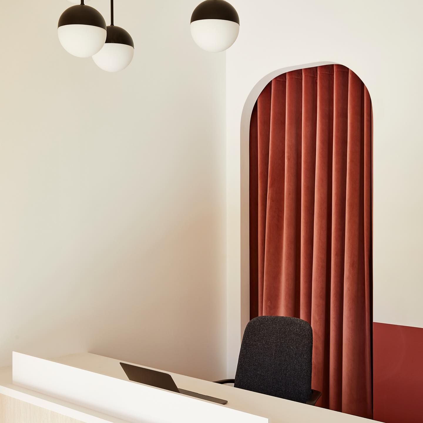 Maxam & Co - MAXAM Muse ++ Ukraine brandy bar 'Shustov' with an amazing ...