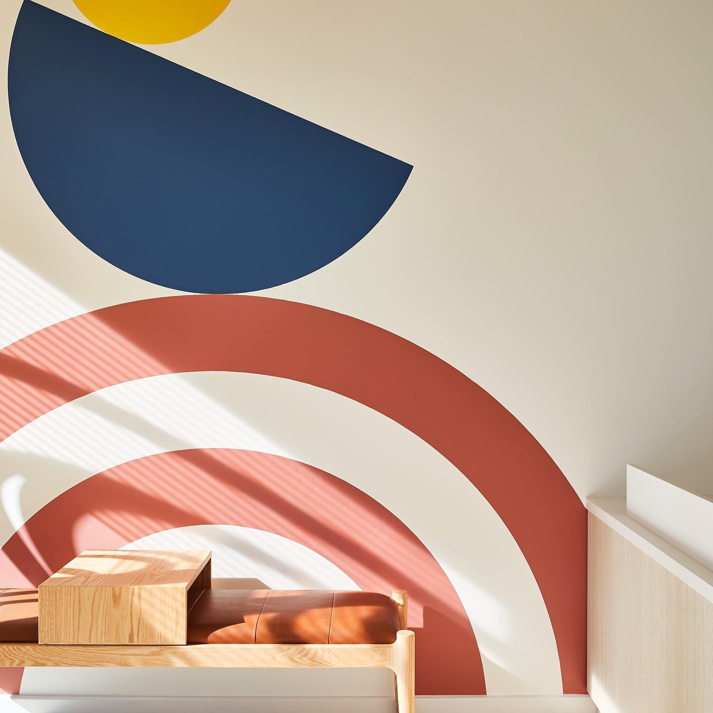 Maxam & Co - MAXAM Muse ++ Ukraine brandy bar 'Shustov' with an amazing ...