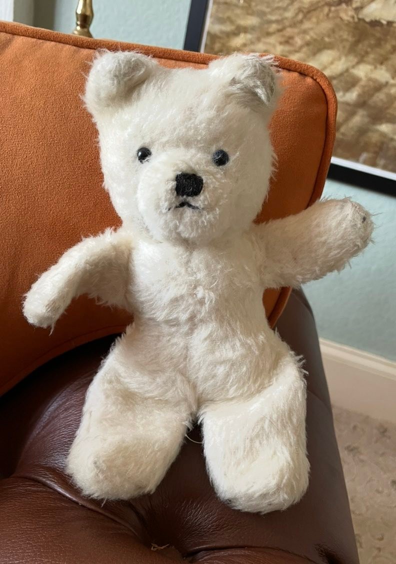 Identifying a Wendy Boston bear teddy bear's origin