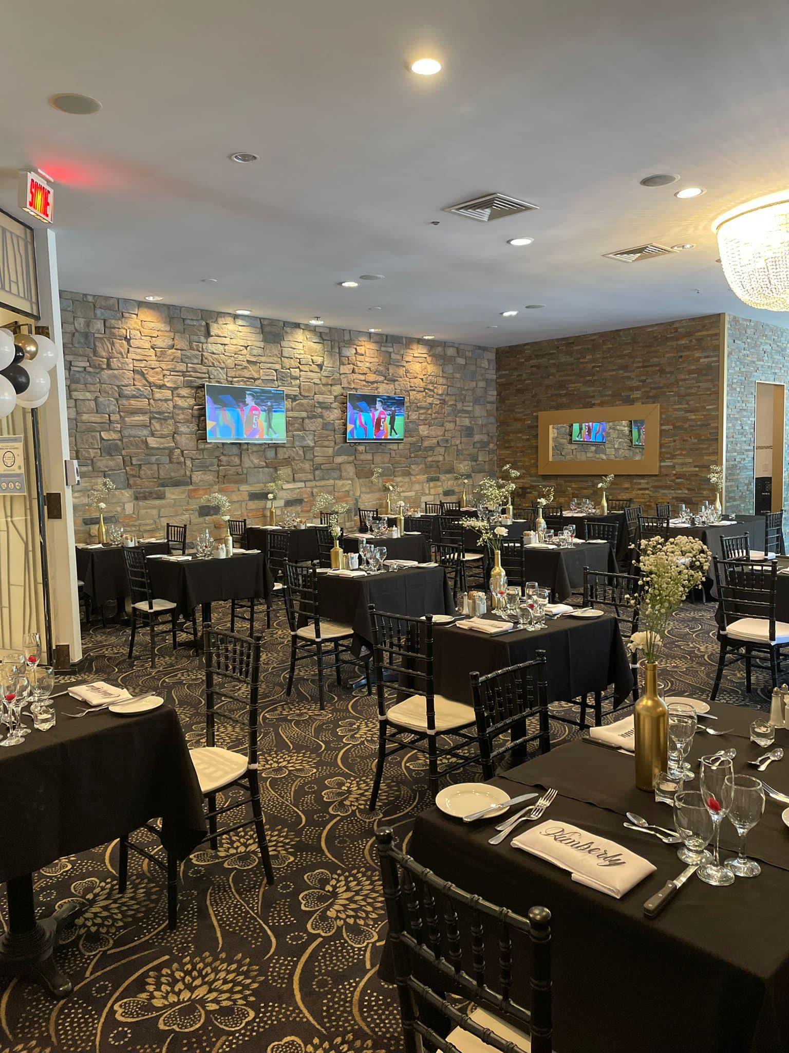 Restaurant Toit Rouge | Montreal QC
