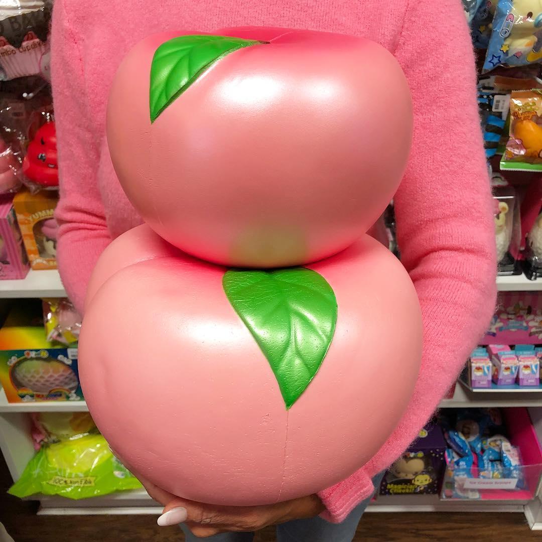 These ginormous iBloom King and Queen Peach squishies have finally