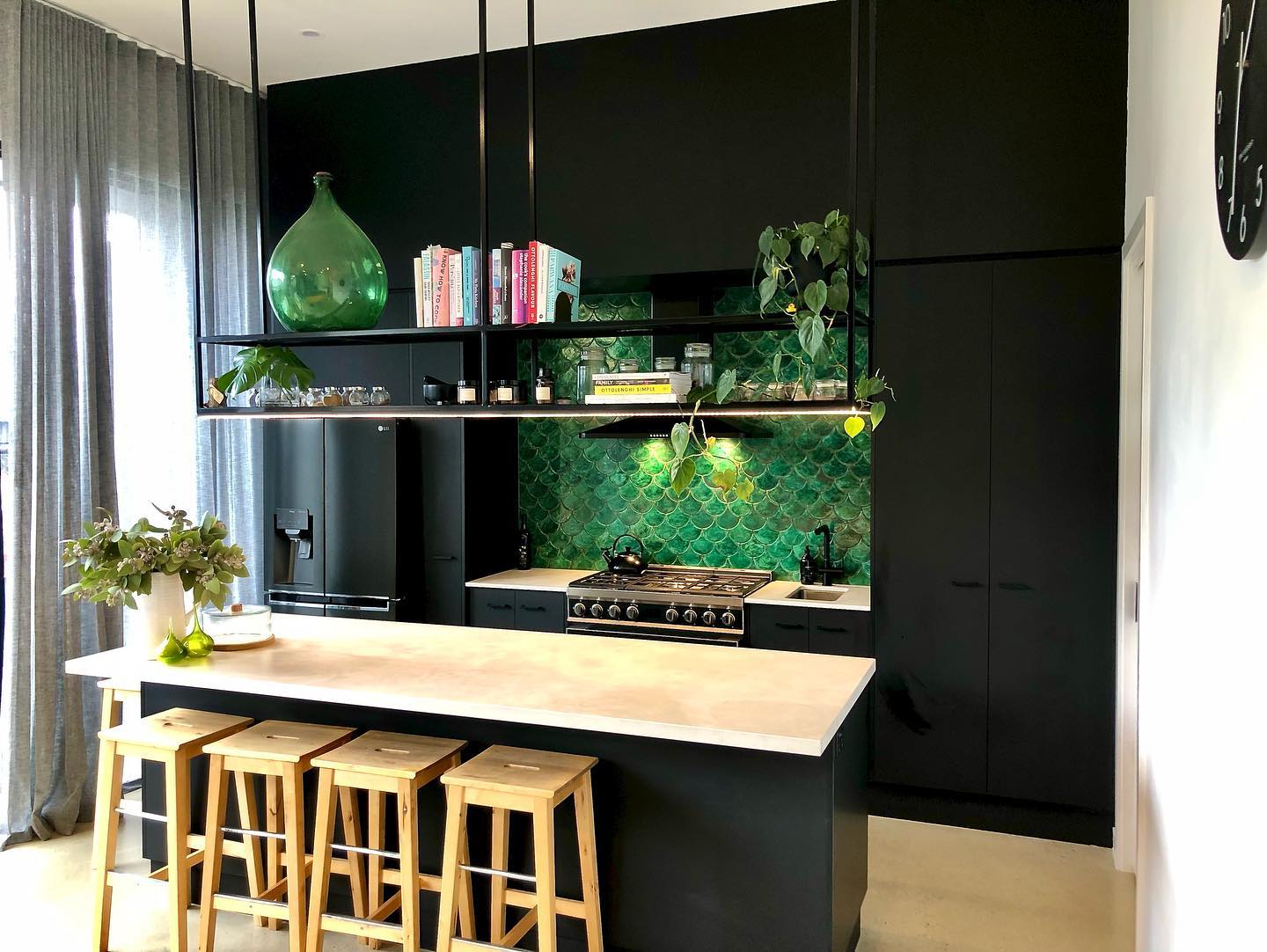 Ever wondered what a black... - Quartz Building Design