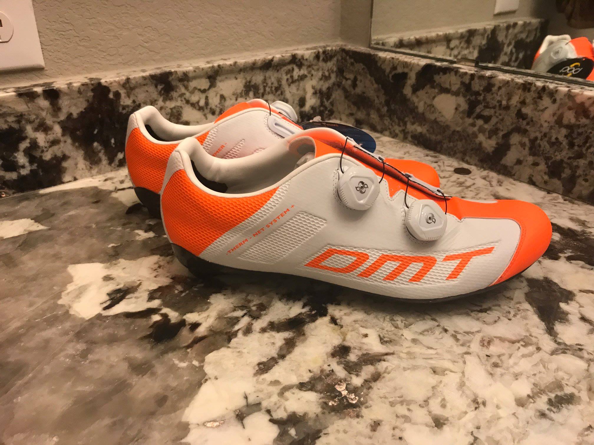 DMT :R1 Summer Road Cycling Shoes (Size 43 1/2) - Sports 
