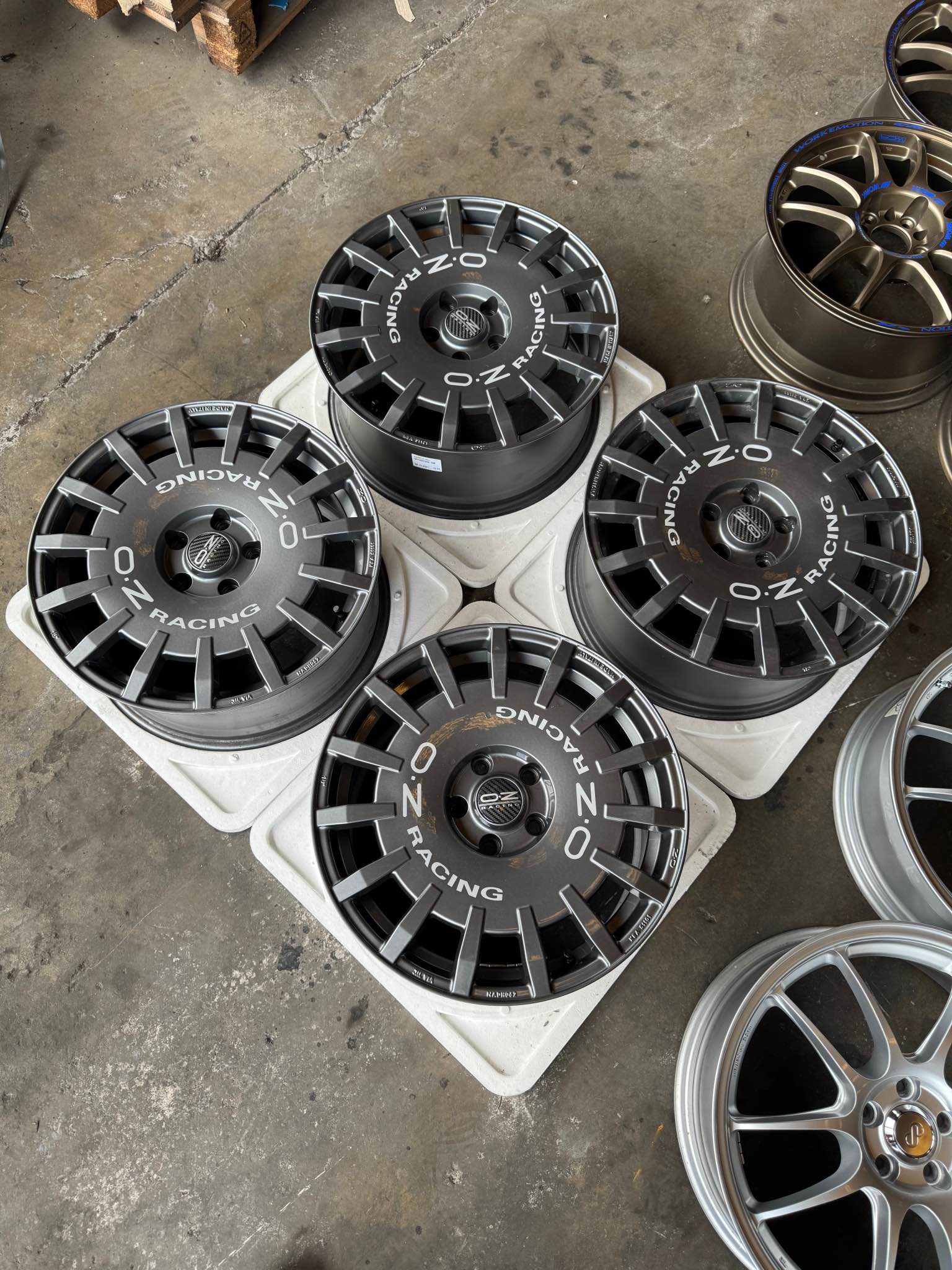 OZ Racing Rally Racing 18 Inch Mags - Car Brakes & Brake Parts - Quezon ...