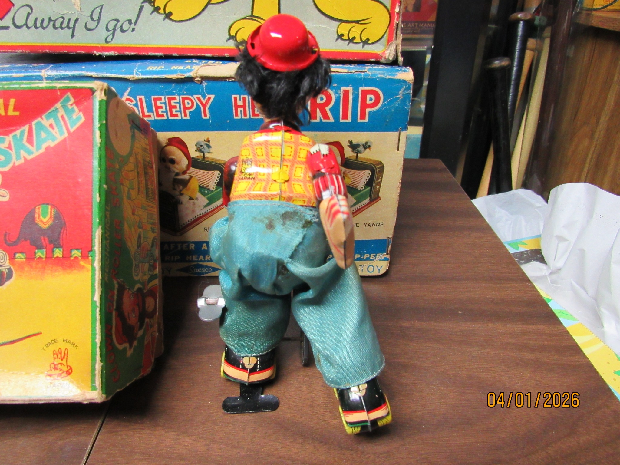Clown on Roller Skate Tin Wind Up Working Exc in Box TPS Japan