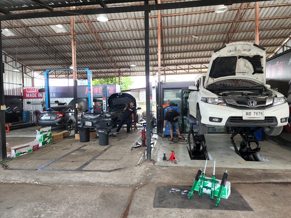 งานท่วมๆไปเลย #AutoAddict... - Auto Addict Thailand