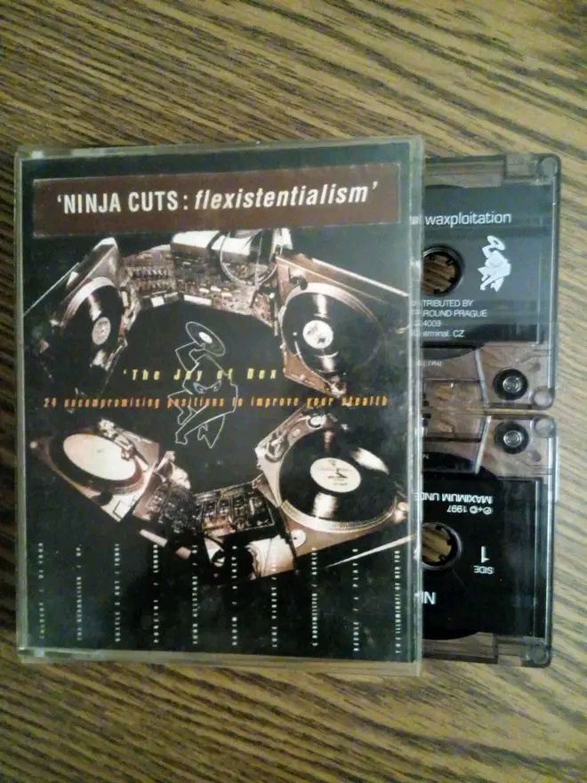 Ninja Tune Ninja Cuts XEN セット Ninja tune goodness. XEN Cuts. XE=N N 8 E ۷ mo.s.co.i/111 G01 1