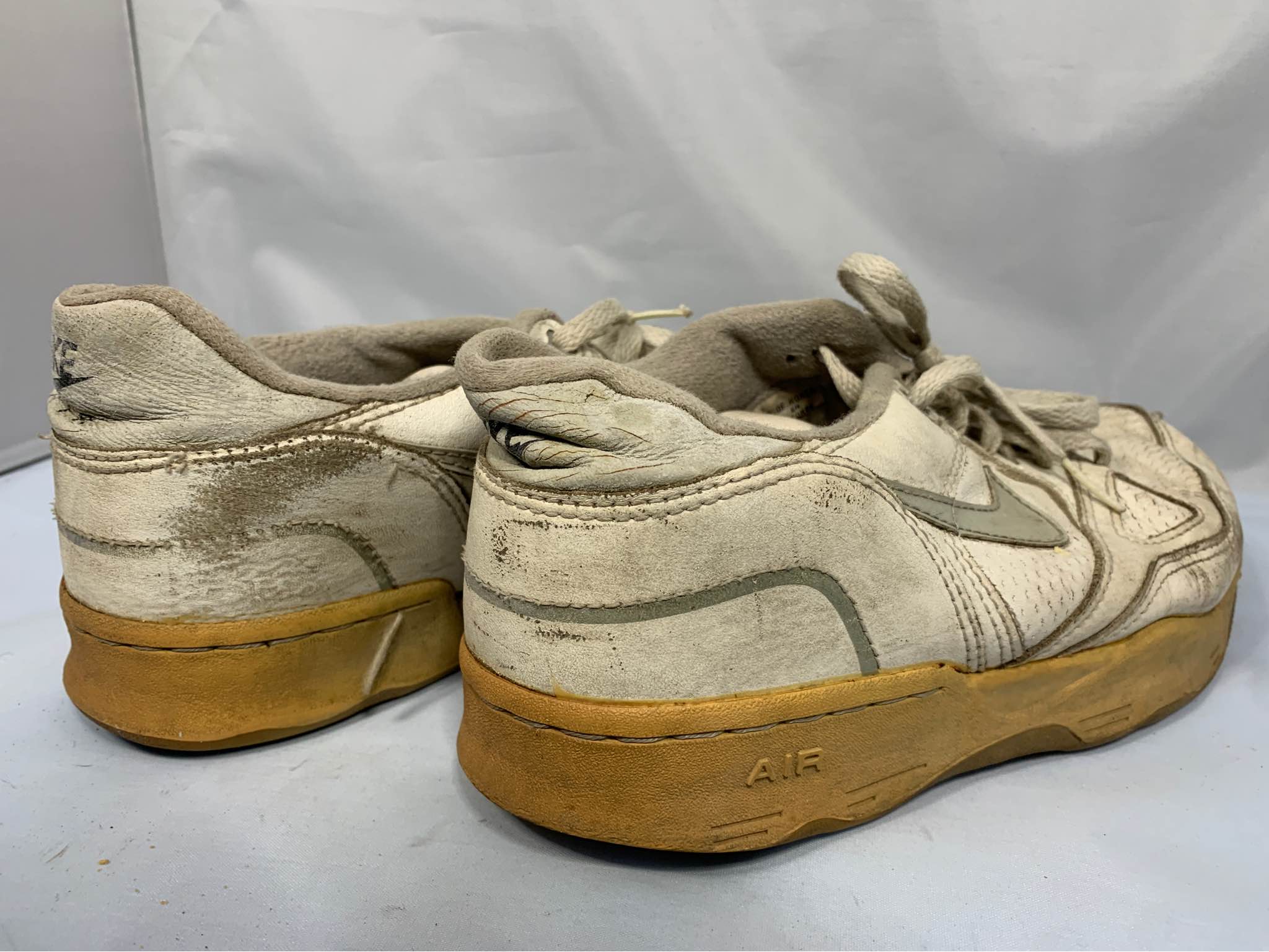 Vintage 1988 Nike Air Delta Force Low Basketball Shoes Size 9.5 ...